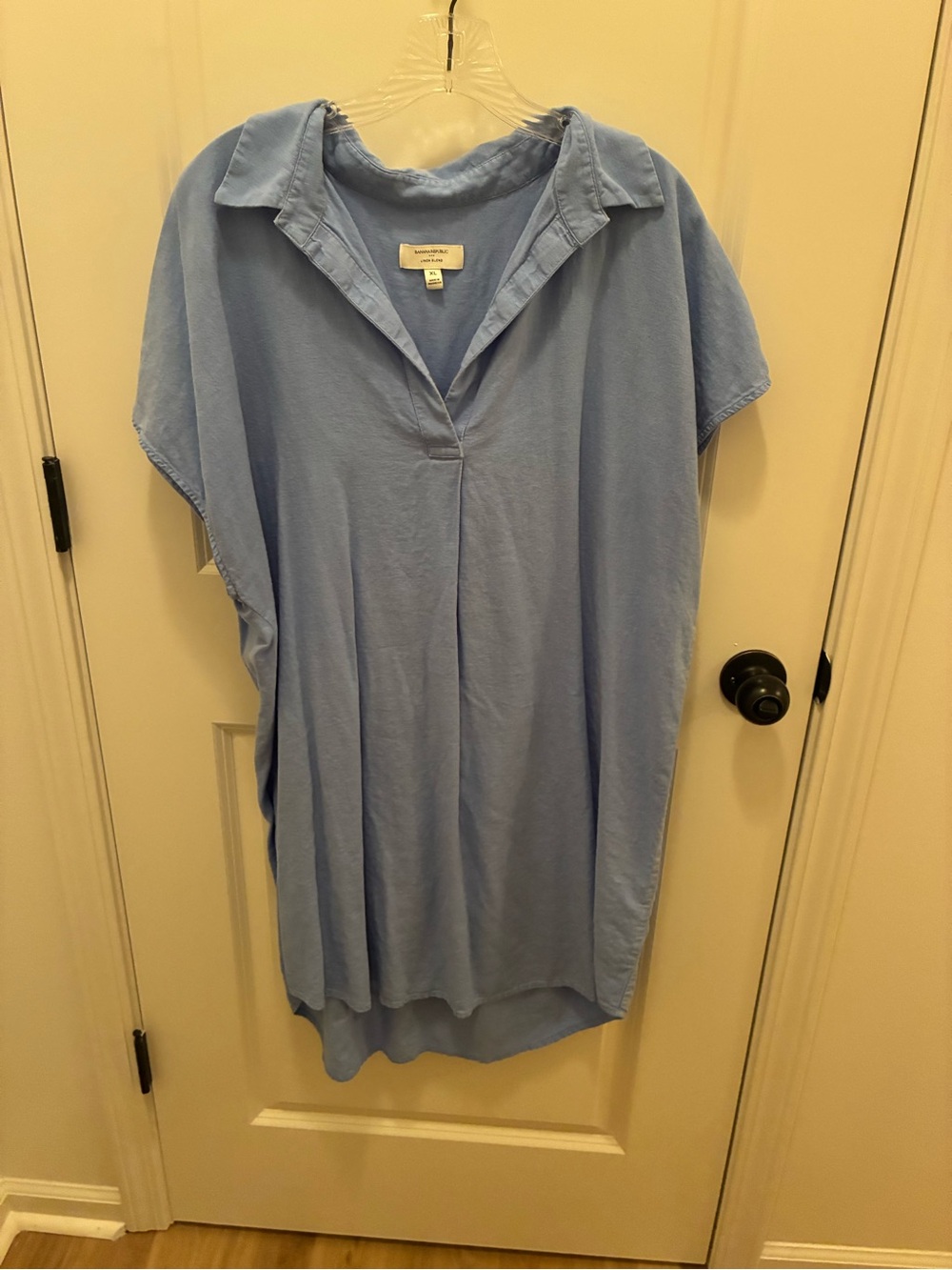 Banana Republic Soft Light Blue V-Neck Collared Tunic